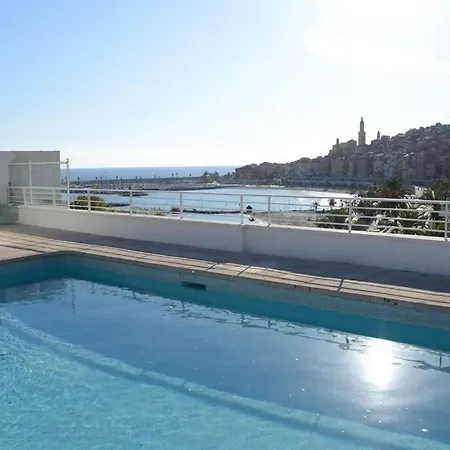 Apartment Le Lodge, T2 Classe 3 Etoiles Avec Jardin, Parking, Piscine & A 2 Pas Menton
