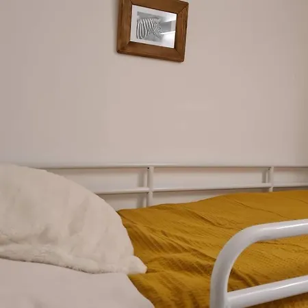 Apartman Le Lodge, T2 Classe 3 Etoiles Avec Jardin, Parking, Piscine & A 2 Pas Menton