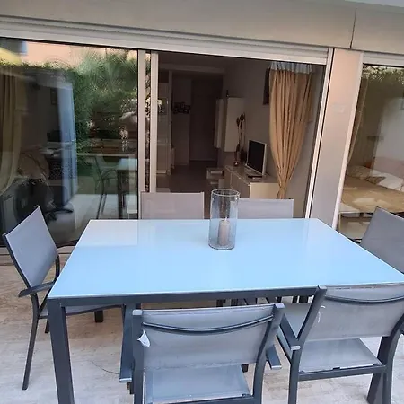 Le Lodge, T2 Classé 3 étoiles Avec Jardin, Parking, Piscine&mer à 2 Pas Apartamento