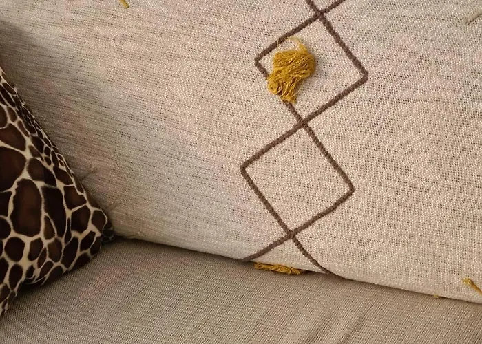 Apartment Le Lodge, T2 Classe 3 Etoiles Avec Jardin, Parking, Piscine & A 2 Pas